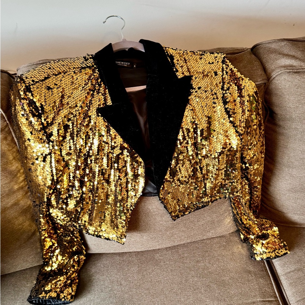SHEIN Gold and Black Sequin Cropped Blazer
